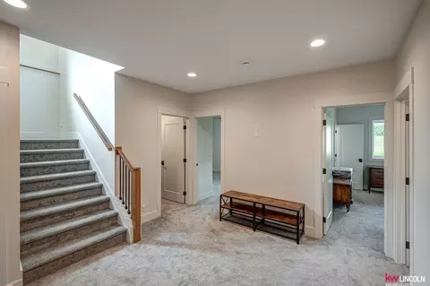 Entry Way - 1015 County Road E Rd, Palmyra, NE 68418 photo 9 of 10