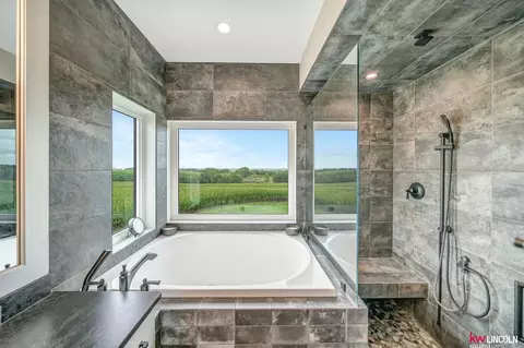 Bath - 1015 County Road E Rd, Palmyra, NE 68418 photo 3 of 9