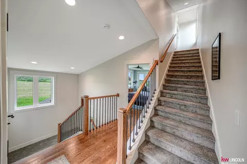 Entry Way - 1015 County Road E Rd, Palmyra, NE 68418 photo 8 of 10