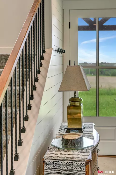 Entry Way - 1015 County Road E Rd, Palmyra, NE 68418 photo 2 of 10