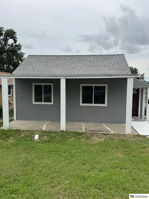 3314 Drexel St, Omaha, NE 68107
