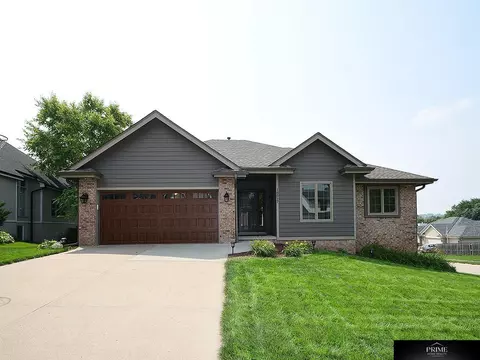 16517 Taylor St, Omaha, NE 68116