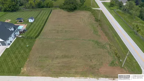 6602 Pawnee Cir, Omaha, NE 68152 photo 8