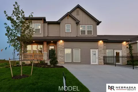4111 S 213th St, Elkhorn, NE 68022