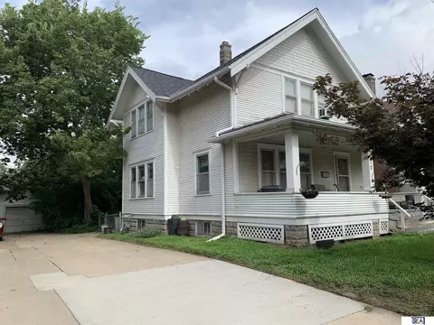 2728 Fontenelle Blvd, Omaha, NE 68104