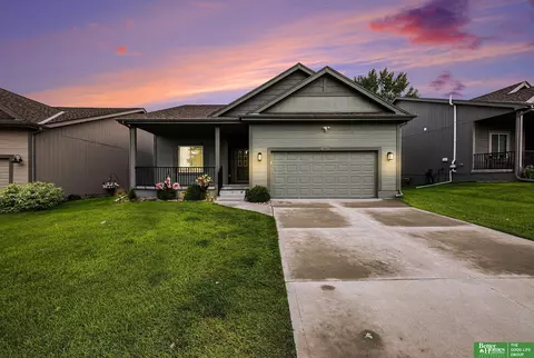 7203 N 139th St, Omaha, NE 68142