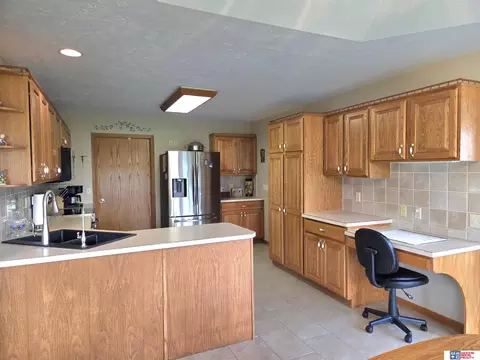 420 N 33rd St, Beatrice, NE 68310 photo 8