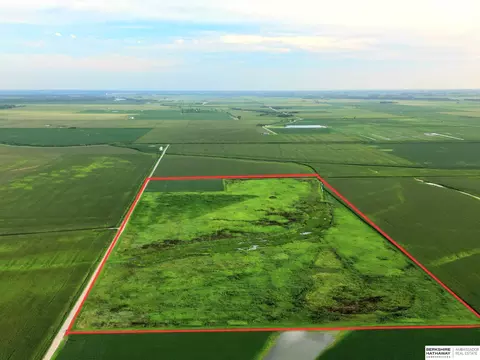 208 County Road 45, Tekamah, NE 68061