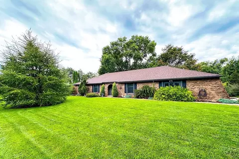 724 Eldorado Dr, Omaha, NE 68154 photo 2
