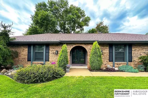 724 Eldorado Dr, Omaha, NE 68154