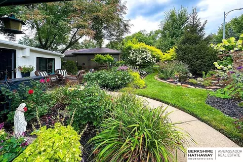 724 Eldorado Dr, Omaha, NE 68154 photo 40