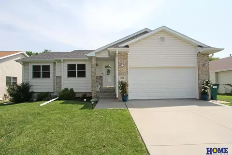 1948 SW 33 St, Lincoln, NE 68522