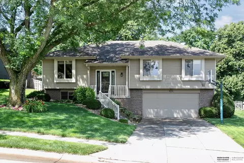 4354 S 154th St, Omaha, NE 68137