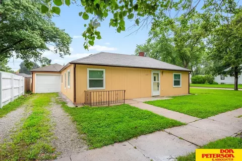 1349 N Logan St, Fremont, NE 68025