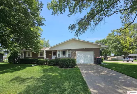 1722 Summit St, Beatrice, NE 68310