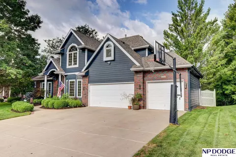 204 N 163 St, Omaha, NE 68118