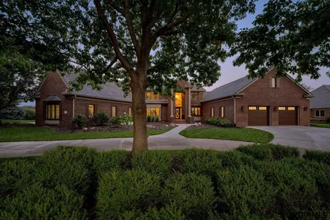 5101 N 196 Cir, Elkhorn, NE 68022