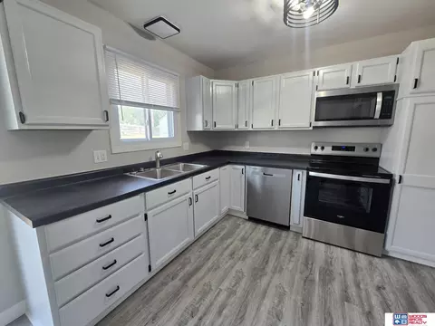 Kitchen - 1406 N 8th St, Beatrice, NE 68310 photo 2 of 2