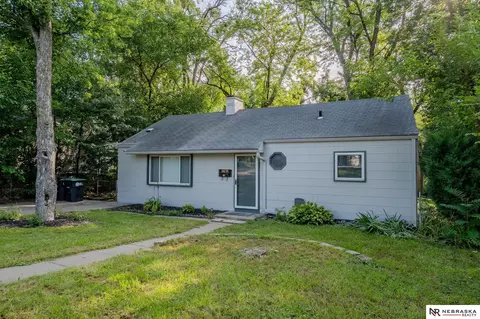 6638 Decatur St, Omaha, NE 68104