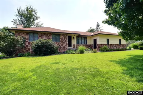 2261 Rosedale Rd, Fremont, NE 68025