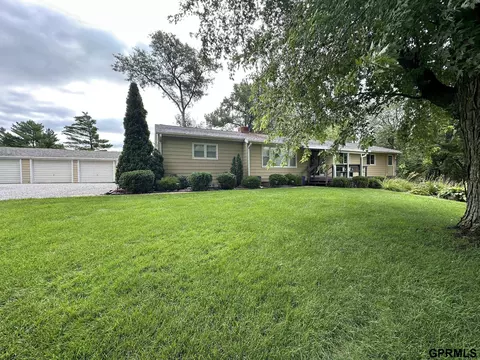 420 S Boswell Ave, Crete, NE 68333