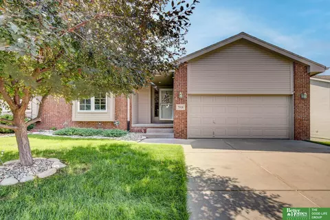 7918 S 162 St, Omaha, NE 68136