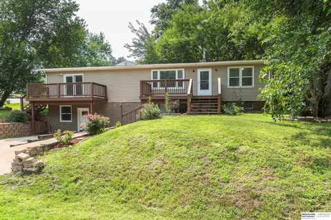7306 Sarpy Ave, Bellevue, NE 68147