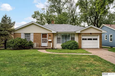 2314 S 49 Ave, Omaha, NE 68106