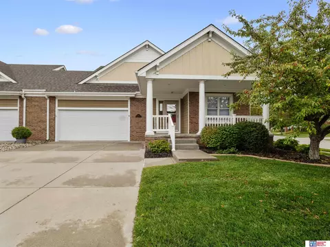 6514 Saltgrass Rd, Lincoln, NE 68521