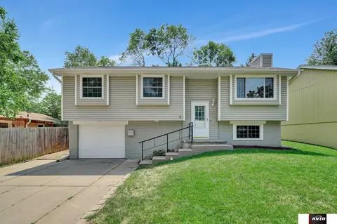 1411 W Sewell St, Lincoln, NE 68522