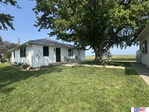 501 Road G Rd, Henderson, NE 68371