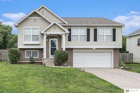 7808 S 159 St, Omaha, NE 68136