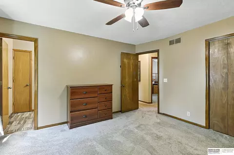 13063 Patrick Cir, Omaha, NE 68164 photo 25