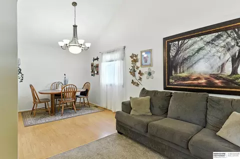 13063 Patrick Cir, Omaha, NE 68164 photo 11