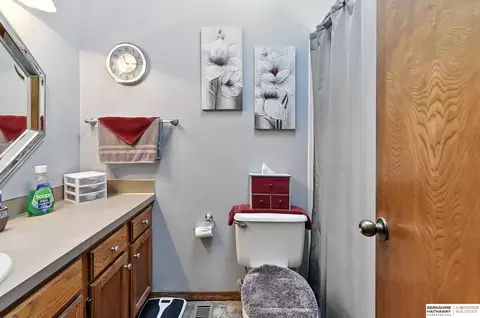 13063 Patrick Cir, Omaha, NE 68164 photo 17