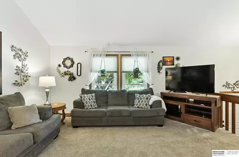 13063 Patrick Cir, Omaha, NE 68164 photo 8