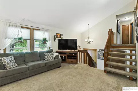 13063 Patrick Cir, Omaha, NE 68164 photo 9