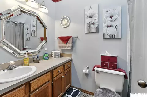 13063 Patrick Cir, Omaha, NE 68164 photo 18