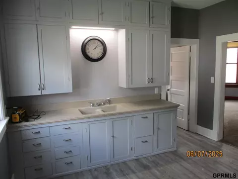 Kitchen - 522 E 3 St, Fremont, NE 68025 photo 1 of 1