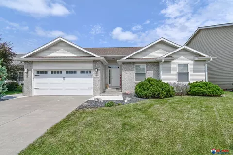 1700 Vavrina Ln, Lincoln, NE 68512