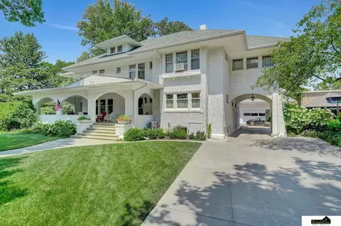 2110 A St, Lincoln, NE 68502