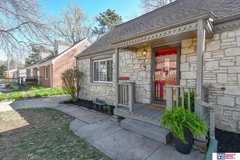 920 Clark Ave, Lincoln, NE 68510