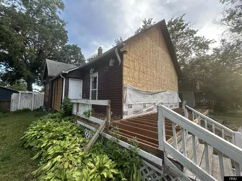 4427 Madison Ave, Lincoln, NE 68504