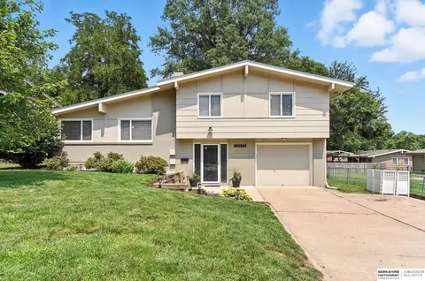 13510 Hickory Cir, Omaha, NE 68144