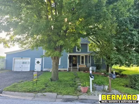 406 Elm St, Verdon, NE 68457