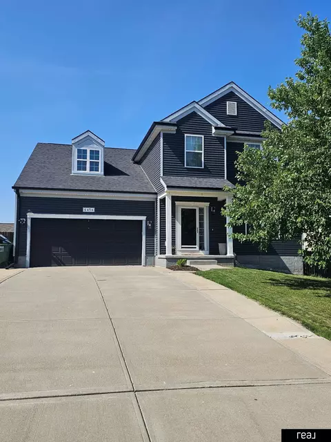 6456 Elm Hurst Dr, Papillion, NE 68157