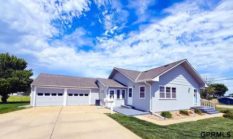 1615 K St, Fairbury, NE 68352