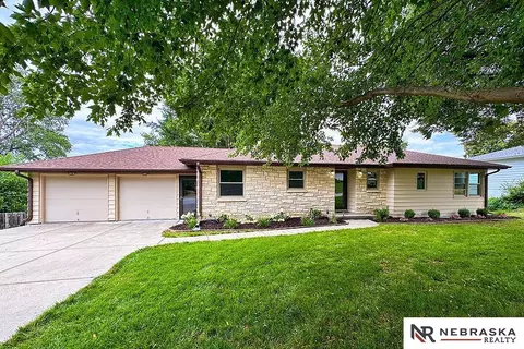 1113 S 94th St, Omaha, NE 68124