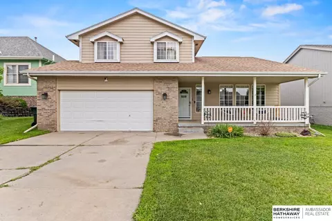 8323 Sheffield St, Omaha, NE 68122