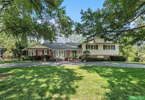 1729 S 76th Ave, Omaha, NE 68124